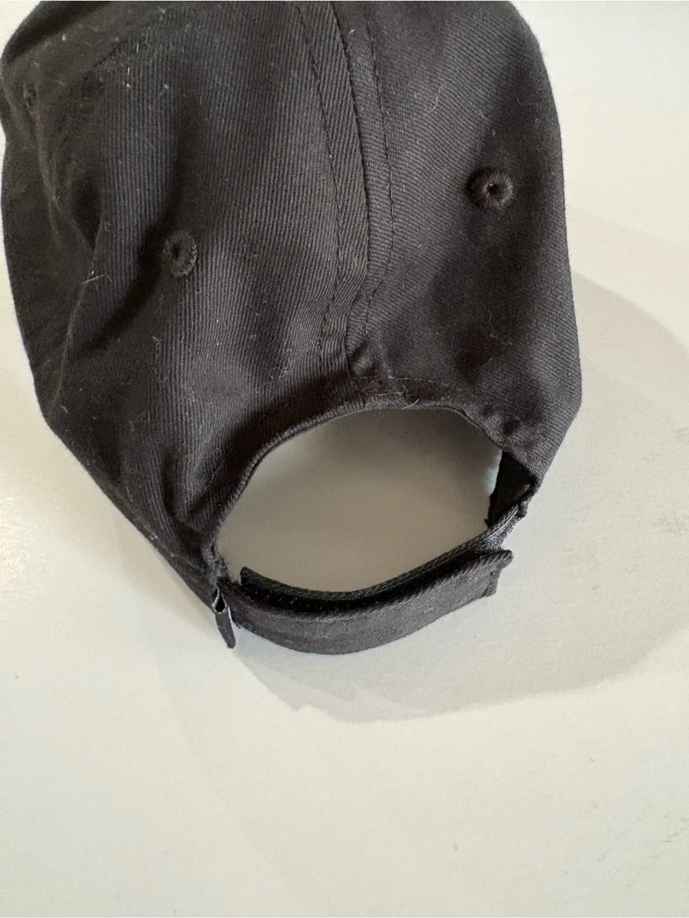 Puma Youth Black Classic Adjustable Baseball Cap Relaxed fit, Pre Curved Bill